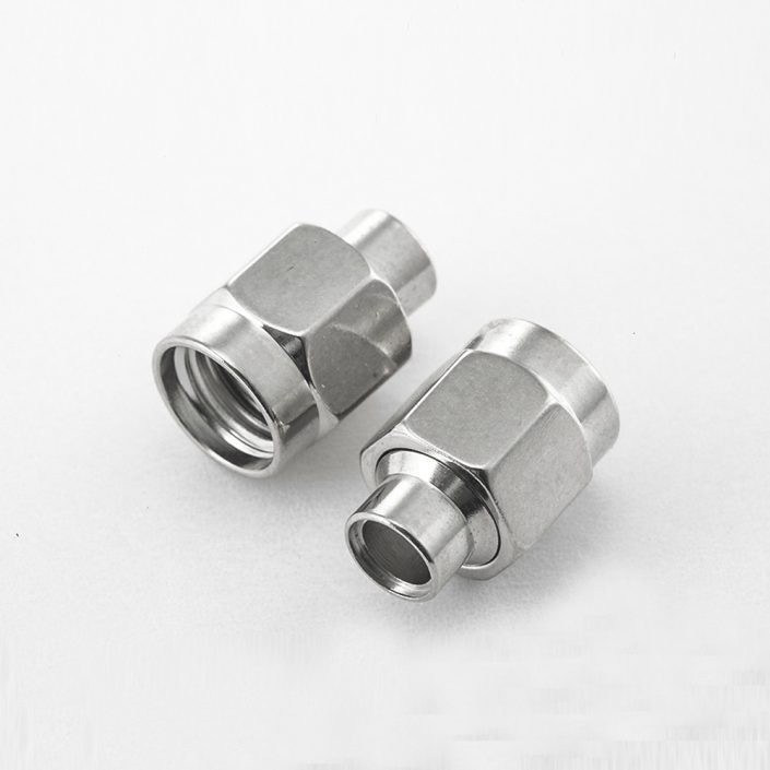 488(7) SMA連接器半柔/半剛性-2電纜公頭直式焊接類型